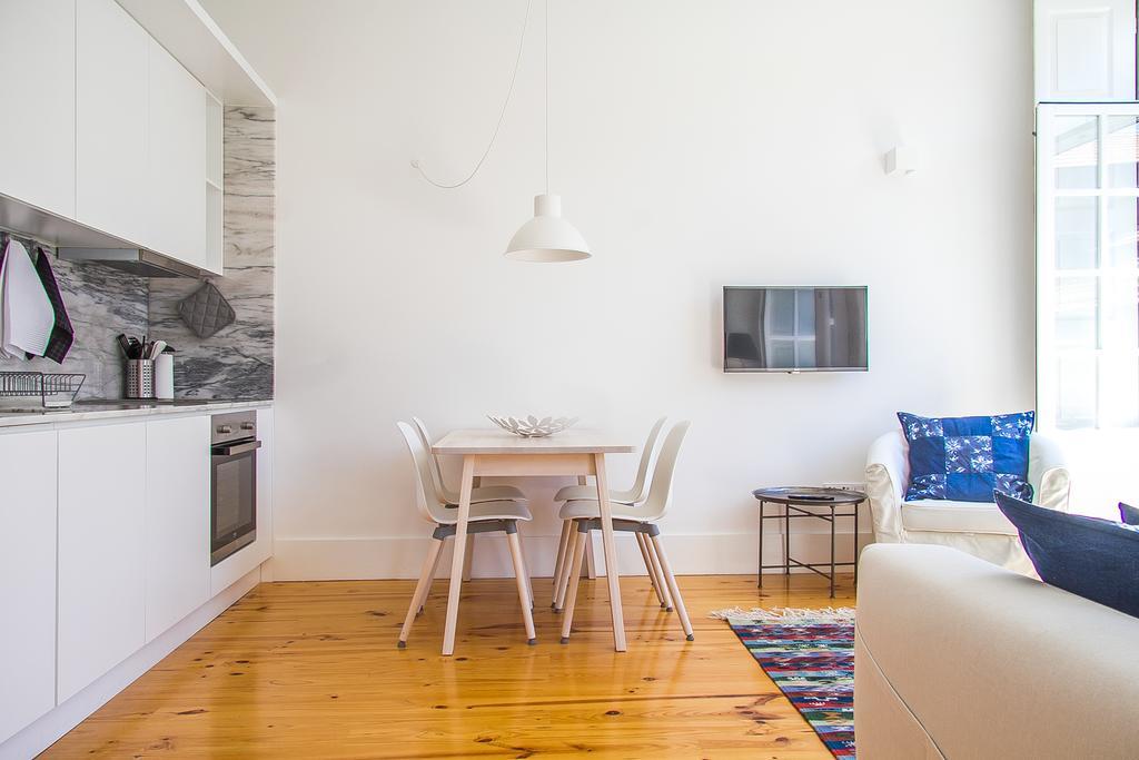 Liiiving In Porto | Blue Flower Apartment Luaran gambar